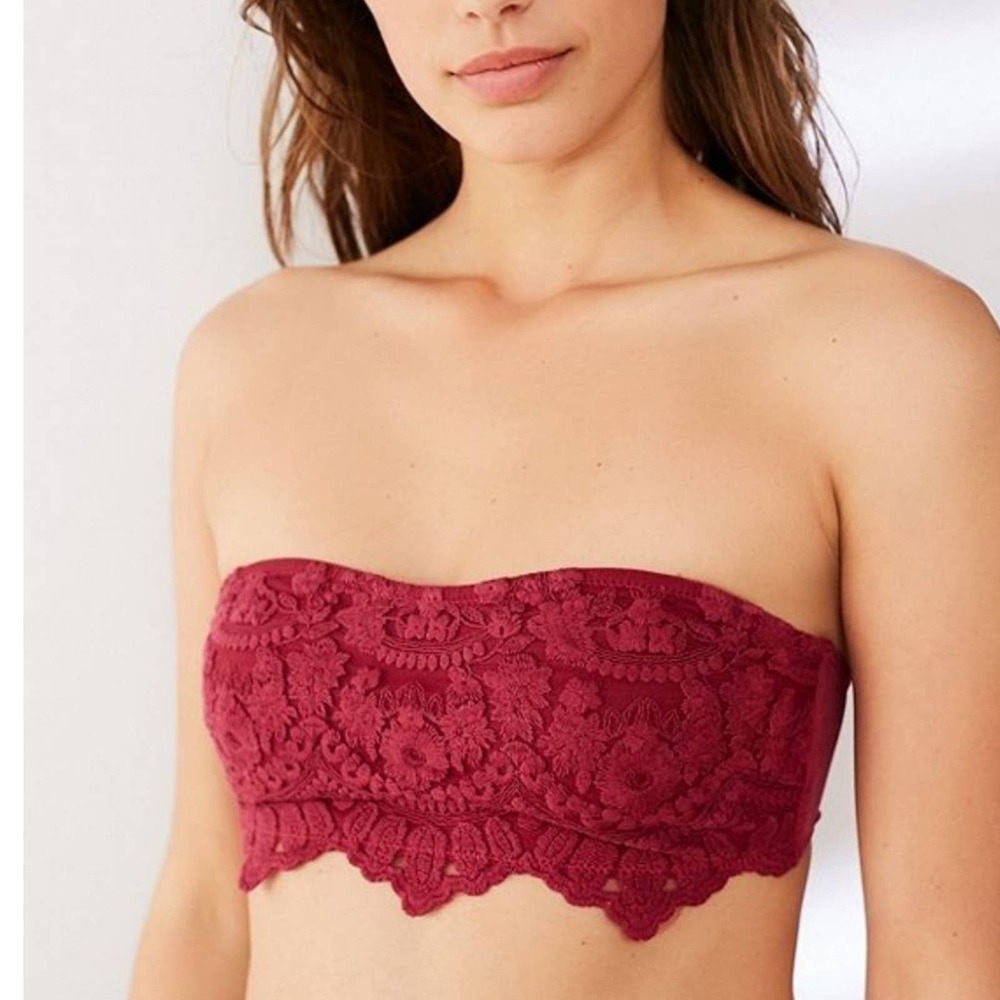 Out From Under Lace Bandeau Bra Women Medium Burgundy Strapless Coquette